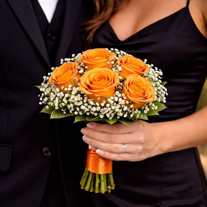 Small Rose Handtied Bouquet